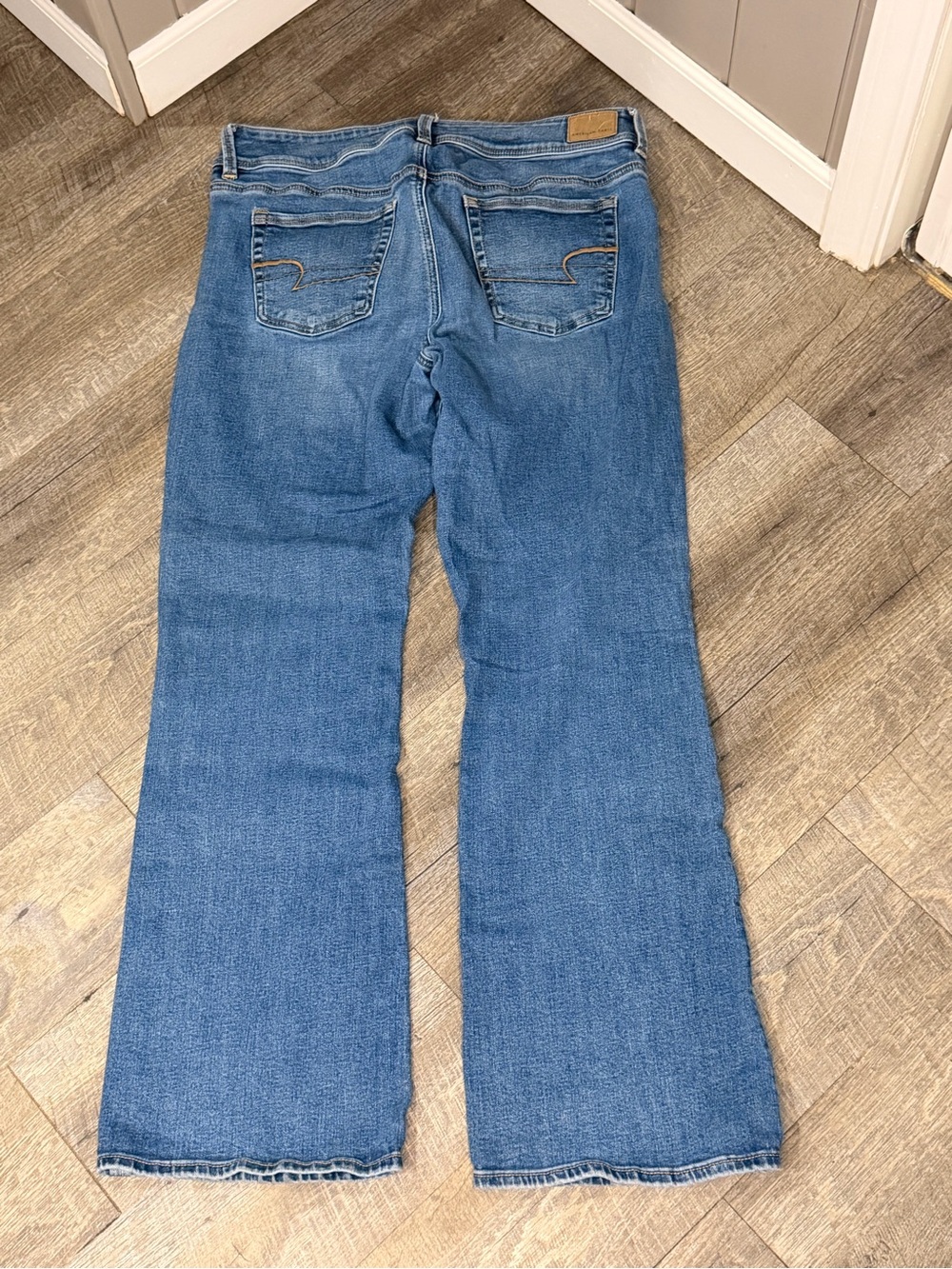 American Eagle Outfitters Women's Kick Boot Jeans - Picture 2 of 6